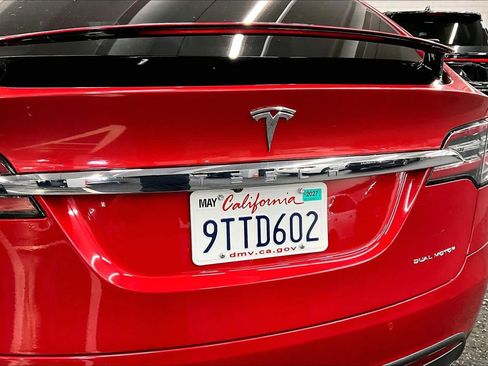 Used 2020 Tesla Model X Long Range AWD/4WD image 30
