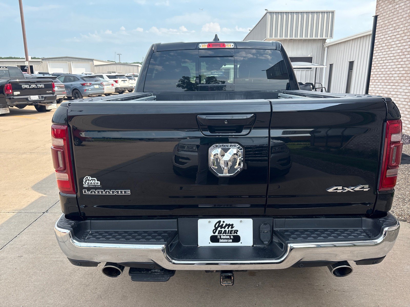 Used 2023 RAM 1500 Laramie AWD/4WD image 10