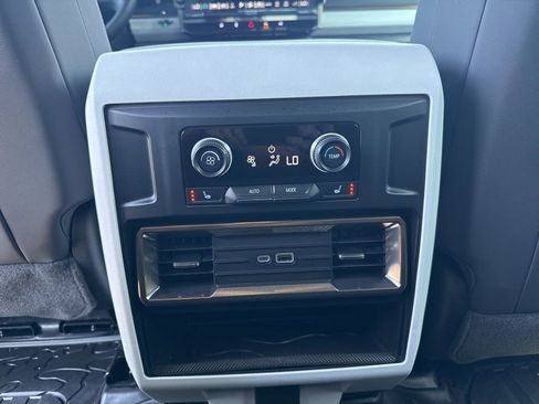 Used 2025 GMC Hummer EV 3X w/ LPO, Dark Essentials Package AWD/4WD image 13