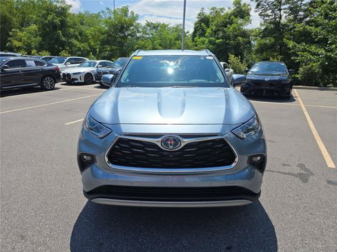 Used 2021 Toyota Highlander Platinum AWD/4WD image 8