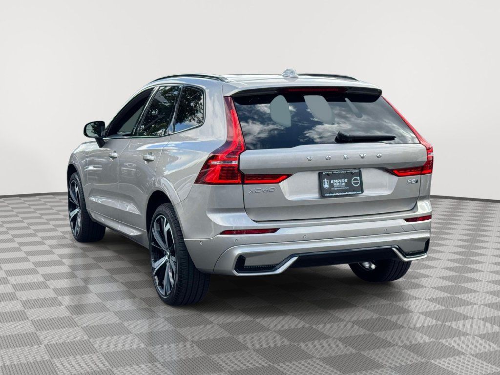 Certified 2024 Volvo XC60 B5 Ultimate AWD/4WD image 5