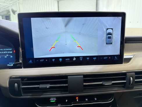Used 2023 Lincoln Corsair FWD w/ Equipment Group 101A image 18