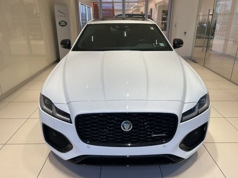 Used 2024 Jaguar XF R-Dynamic SE image 20