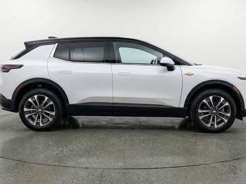 Used 2025 Chevrolet Equinox LT image 11