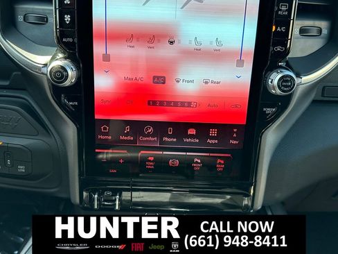 New 2026 RAM 2500 Laramie AWD/4WD image 24