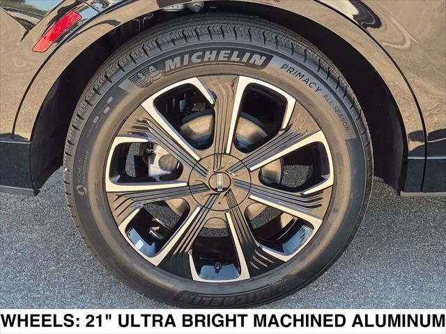 Certified 2024 Lincoln Nautilus Reserve AWD/4WD image 9