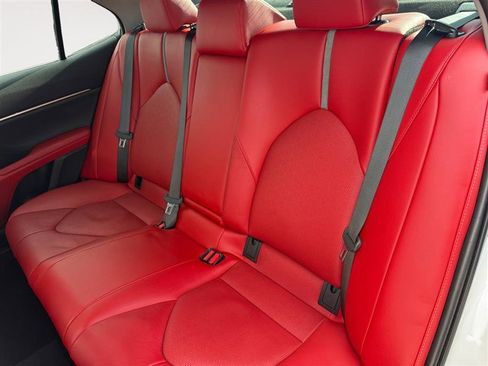 Used 2022 Toyota Camry XSE image 15