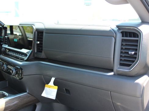 New 2026 Chevrolet Silverado 1500 RST w/ RST All Star Premium Package AWD/4WD image 30