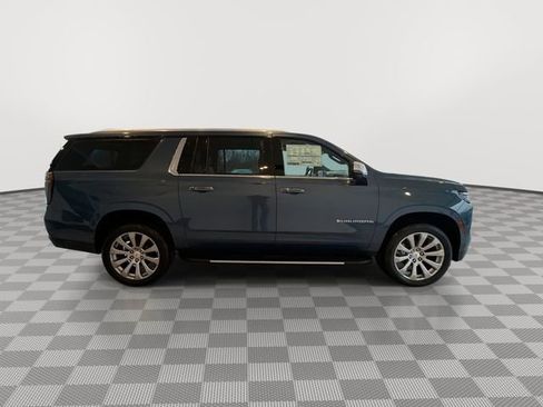 New 2026 Chevrolet Suburban Premier w/ Sun And Tow Package image 12