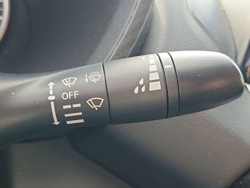 Certified 2021 Nissan Sentra S image 33