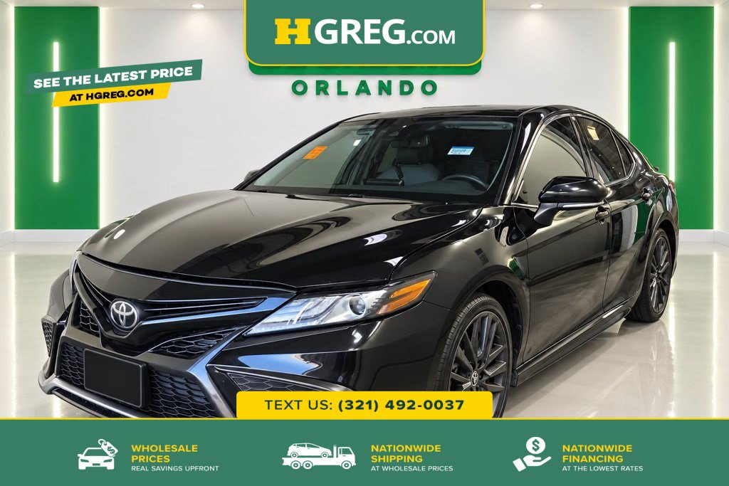 Used 2021 Toyota Camry XSE FWD image 1