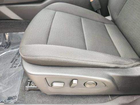 Used 2024 Chevrolet Colorado LT w/ LT Convenience Package II RWD image 26