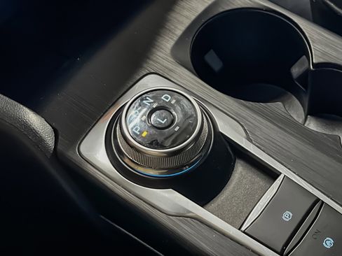 Used 2022 Ford Escape SEL image 20