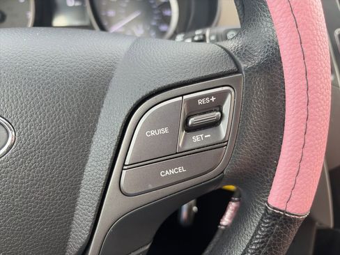 Used 2018 Hyundai Santa Fe Sport image 20