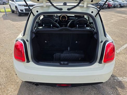 Used 2018 MINI Cooper 2-Door Hardtop w/ Cold Weather Package image 14