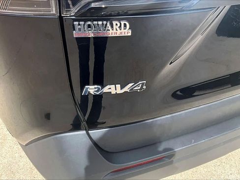 Used 2023 Toyota RAV4 LE AWD/4WD image 31