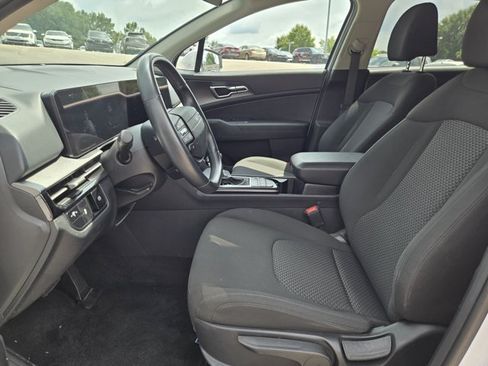 Certified 2026 Kia Sportage LX FWD image 21