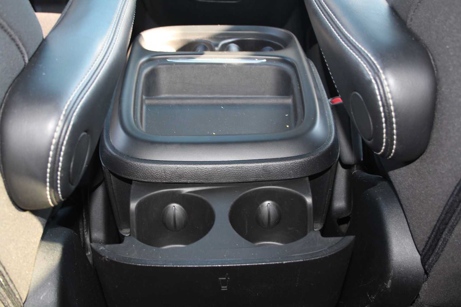 Used 2023 Chrysler Pacifica Touring FWD image 24