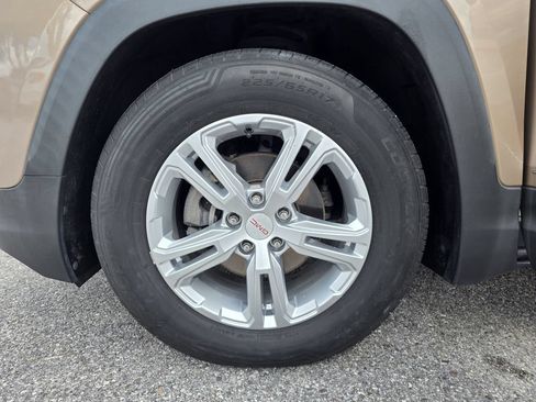 Used 2018 GMC Terrain SLE w/ Driver Convenience Package FWD image 29