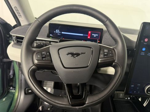 Used 2025 Ford Mustang Mach-E Premium AWD/4WD image 19