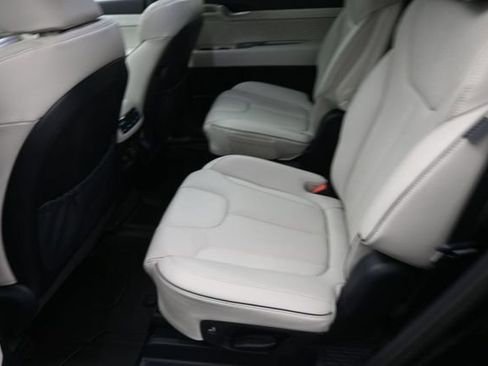 Used 2025 Hyundai Palisade Calligraphy AWD/4WD image 21