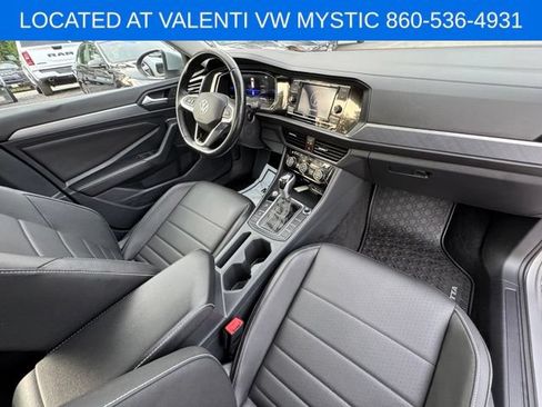 Used 2023 Volkswagen Jetta SE FWD image 22
