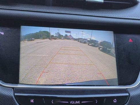 Used 2018 Cadillac XT5 FWD image 20