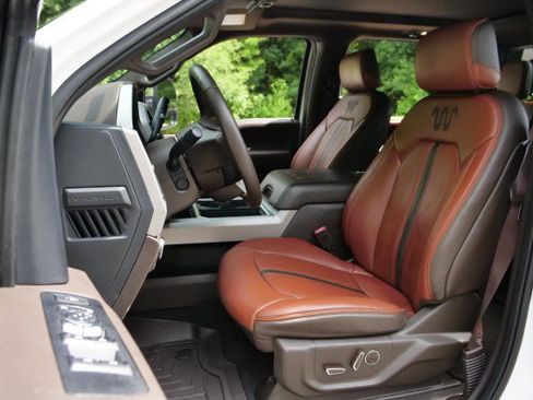 Used 2021 Ford F350 King Ranch w/ King Ranch Ultimate Package AWD/4WD image 3