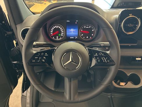 New 2025 Mercedes-Benz Sprinter 2500 image 13