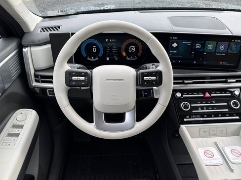 New 2026 Hyundai Santa Fe SE image 17