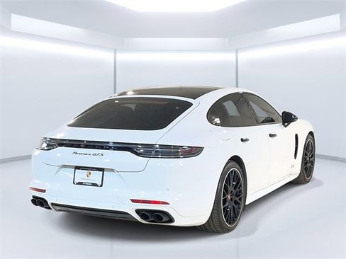 Used 2021 Porsche Panamera GTS image 7