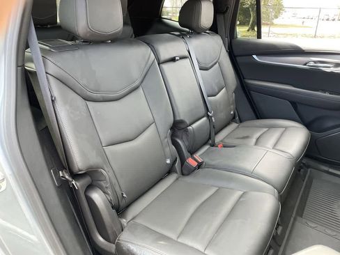 Used 2024 Cadillac XT6 Luxury w/ LPO, Floor Liner Package FWD image 15