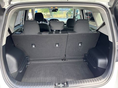 Used 2025 Kia Soul LX w/ LX Technology Package FWD image 29