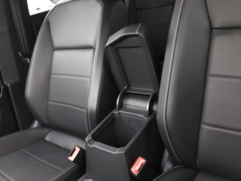 Used 2021 Volkswagen Tiguan SE R-Line image 27