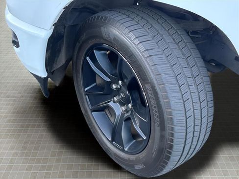 Used 2021 RAM 1500 Big Horn image 28