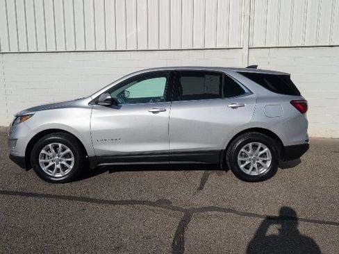 Used 2020 Chevrolet Equinox LT FWD image 3