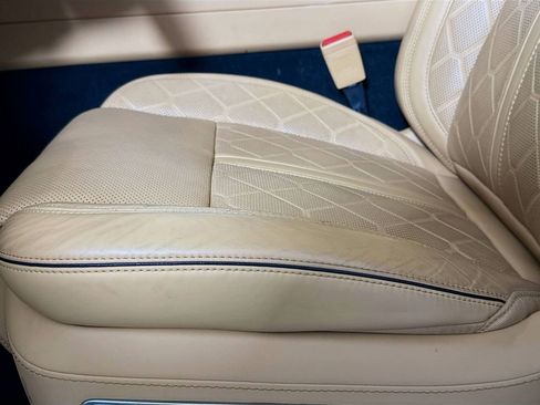 Used 2024 Jeep Grand Wagoneer Series III w/ Rear Seat Video Group 1 image 20