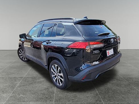 Certified 2025 Toyota Corolla Cross XLE AWD/4WD image 5