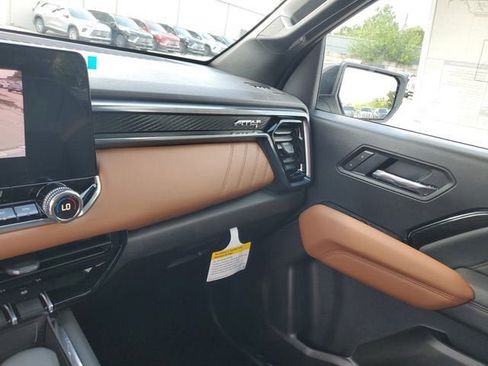 New 2026 GMC Canyon AT4 AWD/4WD image 26