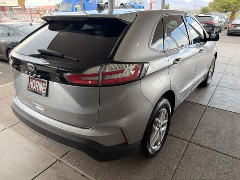 Used 2022 Ford Edge SEL w/ Convenience Package AWD/4WD image 4
