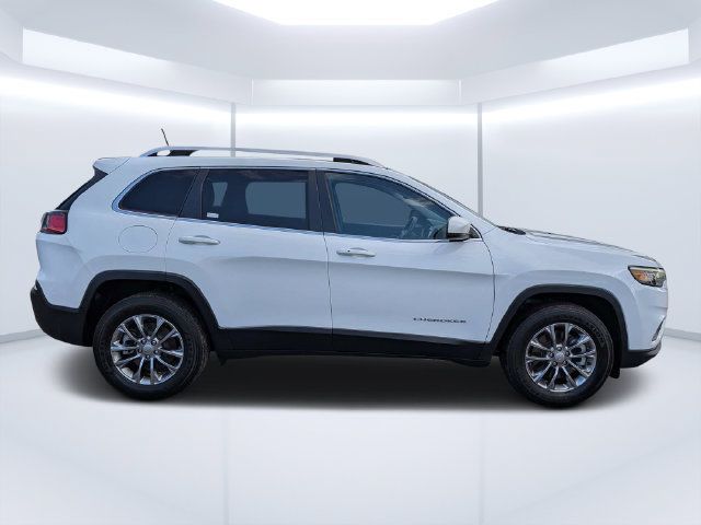 Used 2021 Jeep Cherokee Latitude Lux w/ Comfort/Convenience Group AWD/4WD image 2