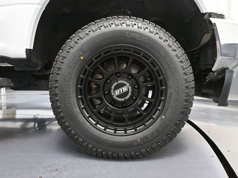 Used 2022 Ford F250 XL w/ Power Equipment Group AWD/4WD image 16