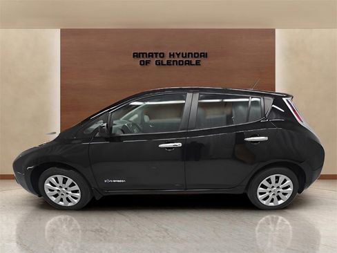 Used 2016 Nissan Leaf S w/ Charger Package image 2