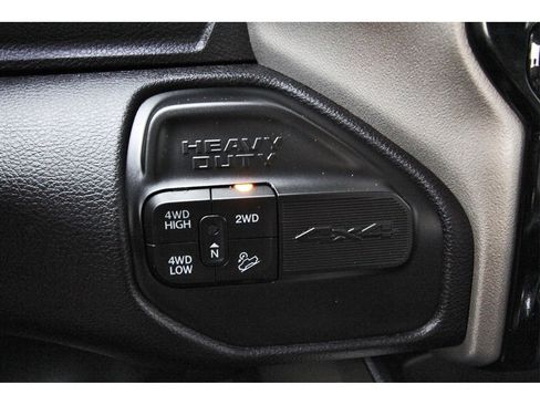 Used 2024 RAM 2500 Laramie w/ Towing Technology Group image 28