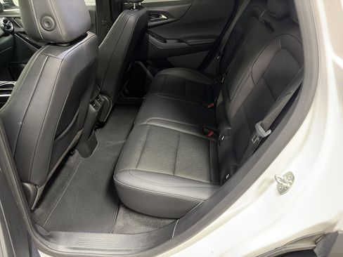 Used 2025 Chevrolet Equinox LT w/ Convenience Package II image 26