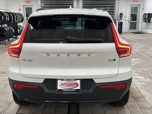 Used 2024 Volvo XC40 B5 Plus w/ Protection Package Premier image 6