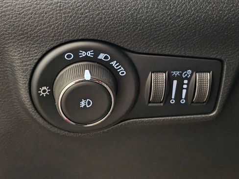 New 2026 Jeep Compass Latitude image 24