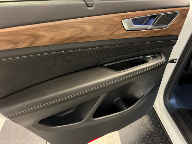 Certified 2024 Volkswagen Atlas SE FWD image 18