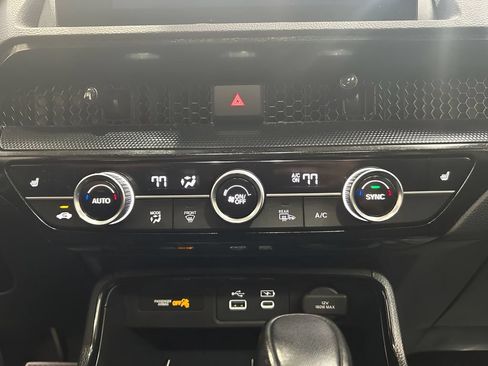 Used 2024 Honda CR-V EX-L image 16