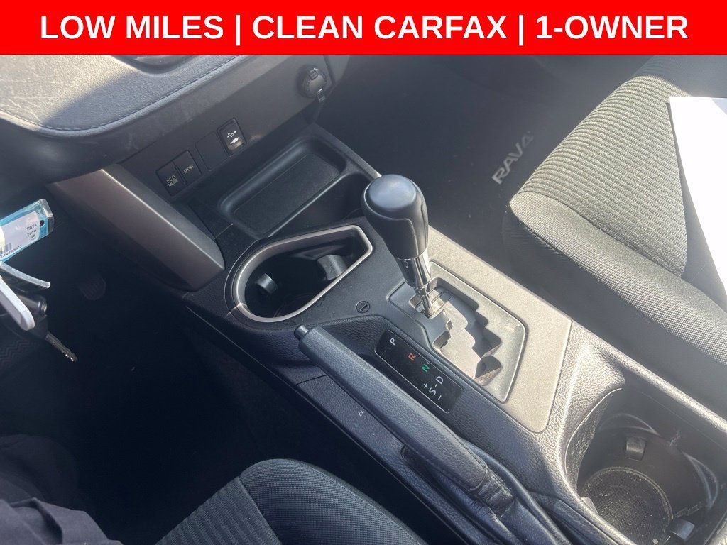 Used 2018 Toyota RAV4 LE w/ Carpet Mat Package FWD image 22